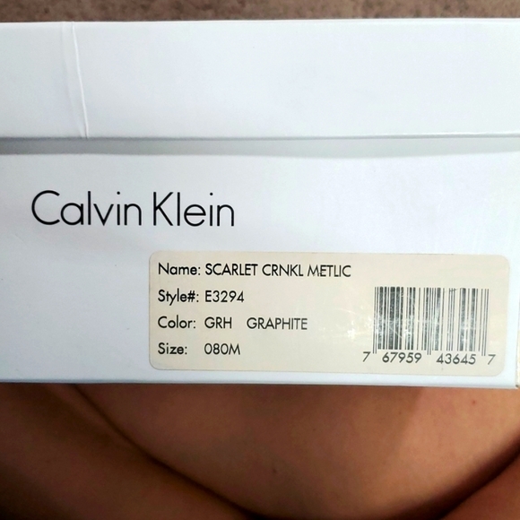 CALVIN KLEIN Scarlet Crinkle Metallic Graphite Pump - Picture 10 of 10